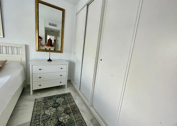 Stunning 2bed In - Pto Banus Appartement *